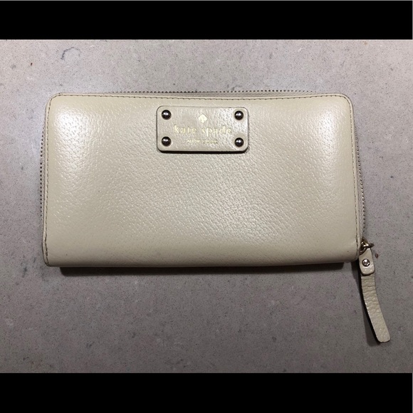 Kate Spade Wallet - Picture 3 of 6